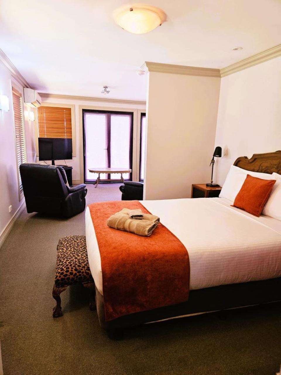 The Camperdown Mill Aparthotel Exteriör bild